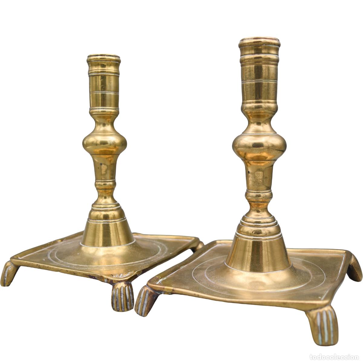Antig&uuml;edades: Candeleros vascos de bronce - Foto 1