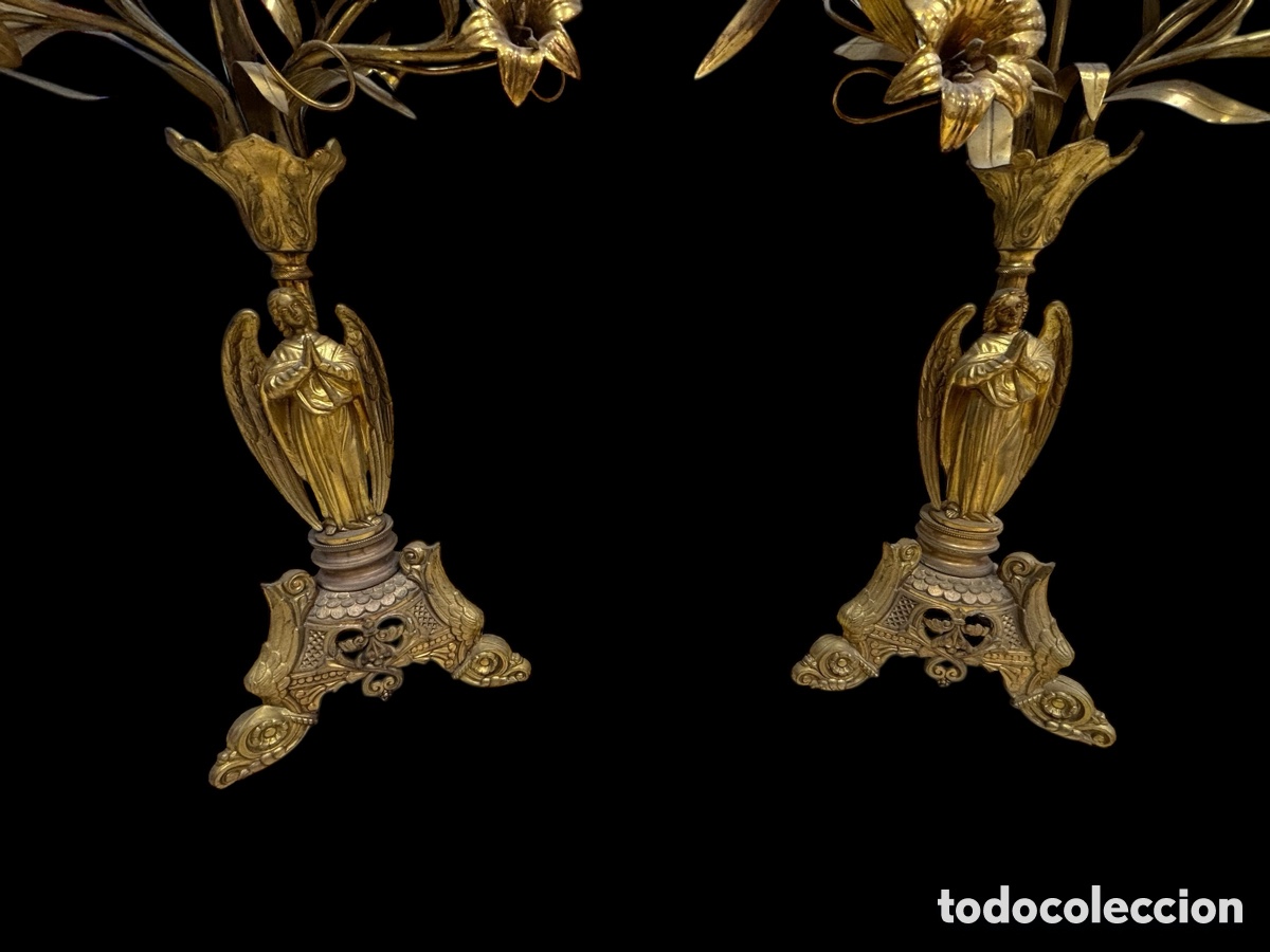 Antig&uuml;edades: Pareja de candelabros de bronce - Foto 2