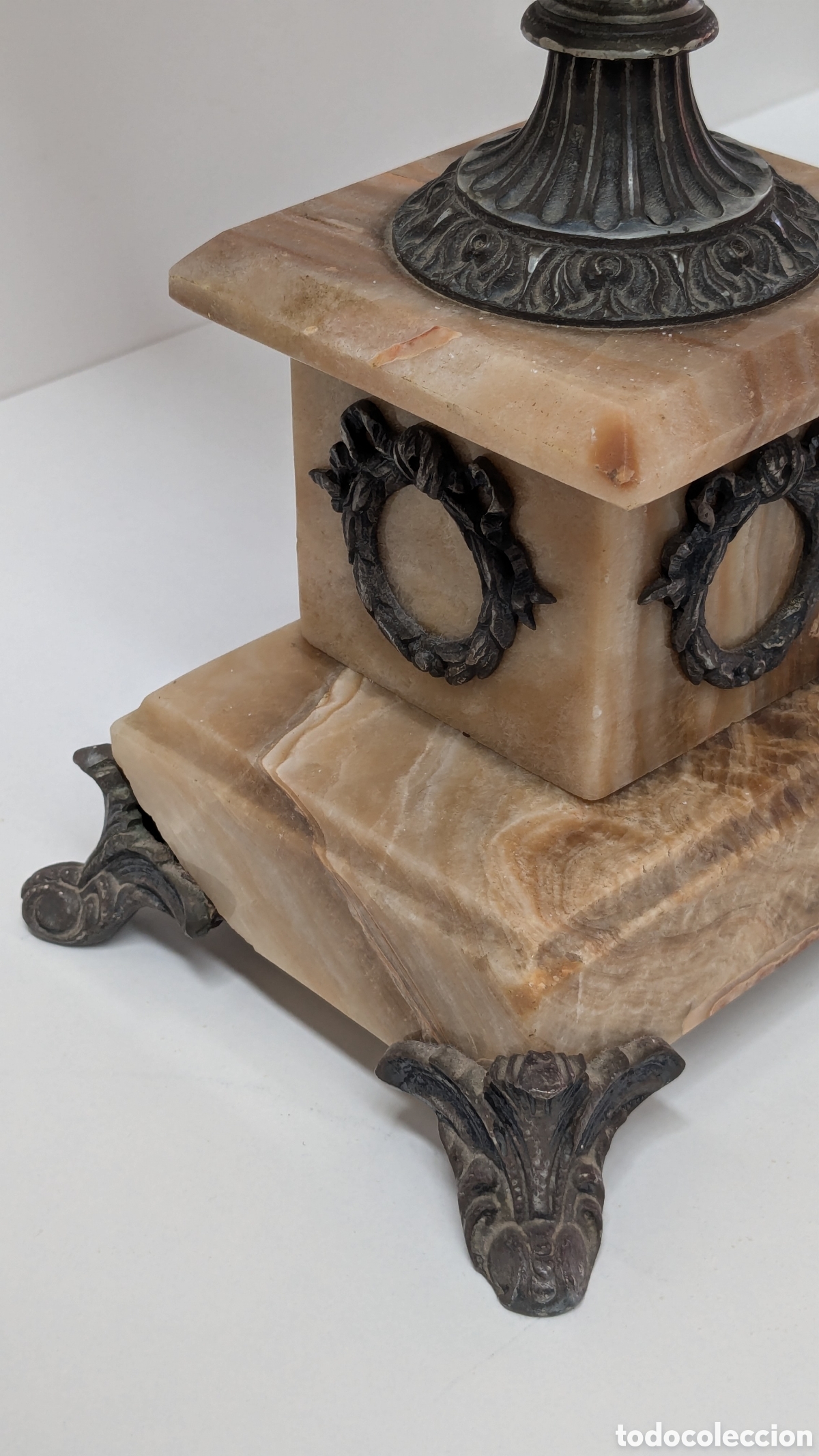 Antig&uuml;edades: L&aacute;mpara de bronce/lat&oacute;n y m&aacute;rmol &oacute;nix - Foto 3
