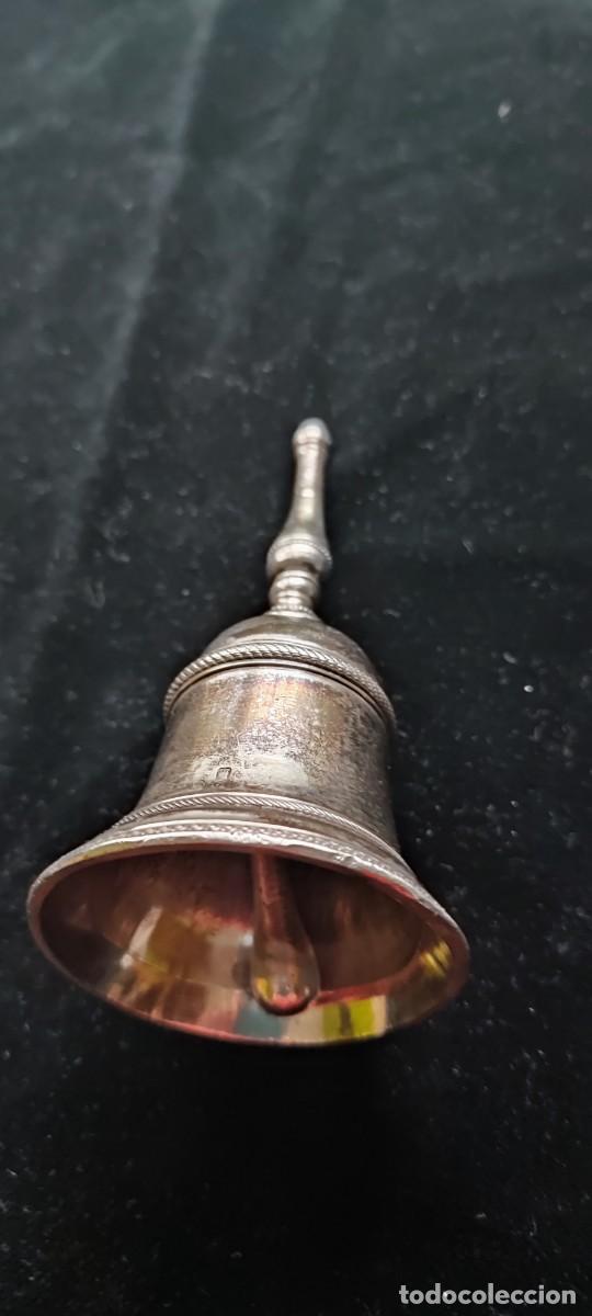 Oggetti Antichi: Antigua campanilla de plata del siglo XVIII
