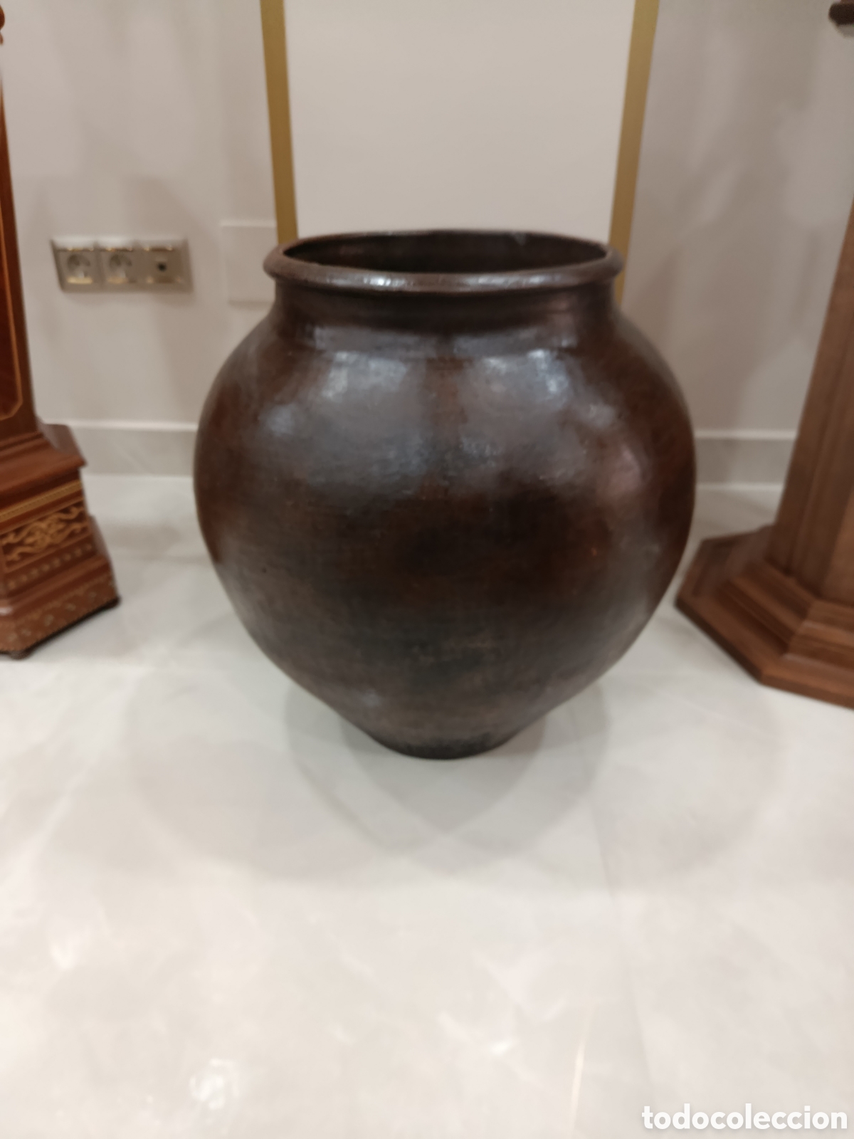 Antig&uuml;edades: Tinaja antig&uuml;a de barro