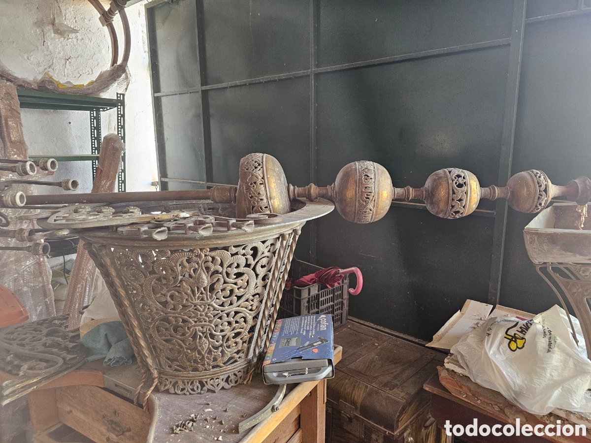 Antig&uuml;edades: Lampara g&oacute;tico mud&eacute;jar de bronce de finales de 1800 principio de 1900