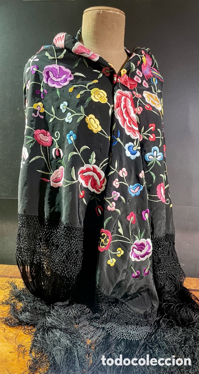 Antig&uuml;edades: Mant&oacute;n con Flores y P&aacute;jaros - Foto 1