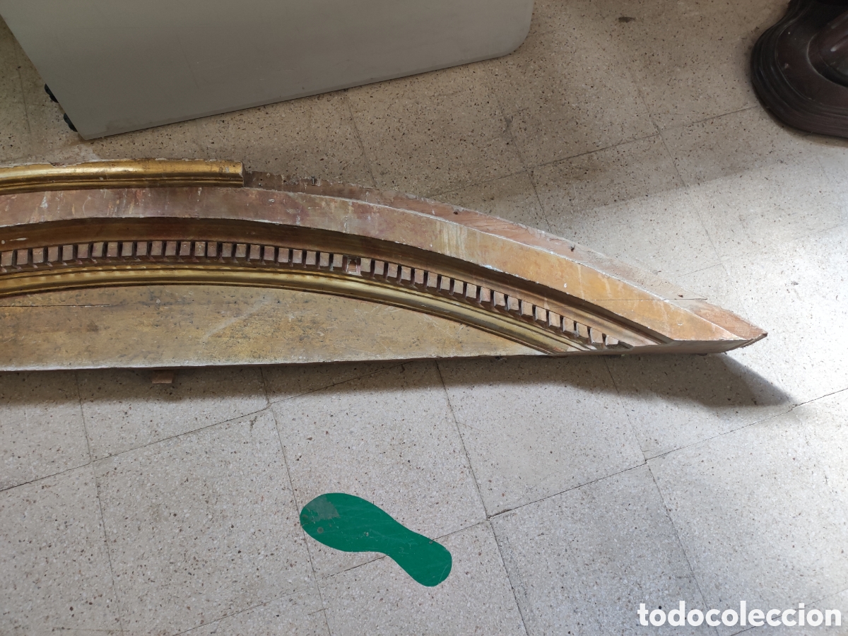 Antig&uuml;edades: Remate de dorado de retablo - Foto 3