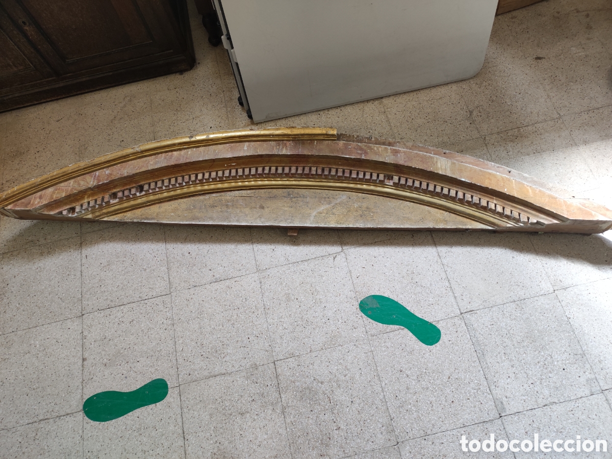 Antig&uuml;edades: Remate de dorado de retablo - Foto 1