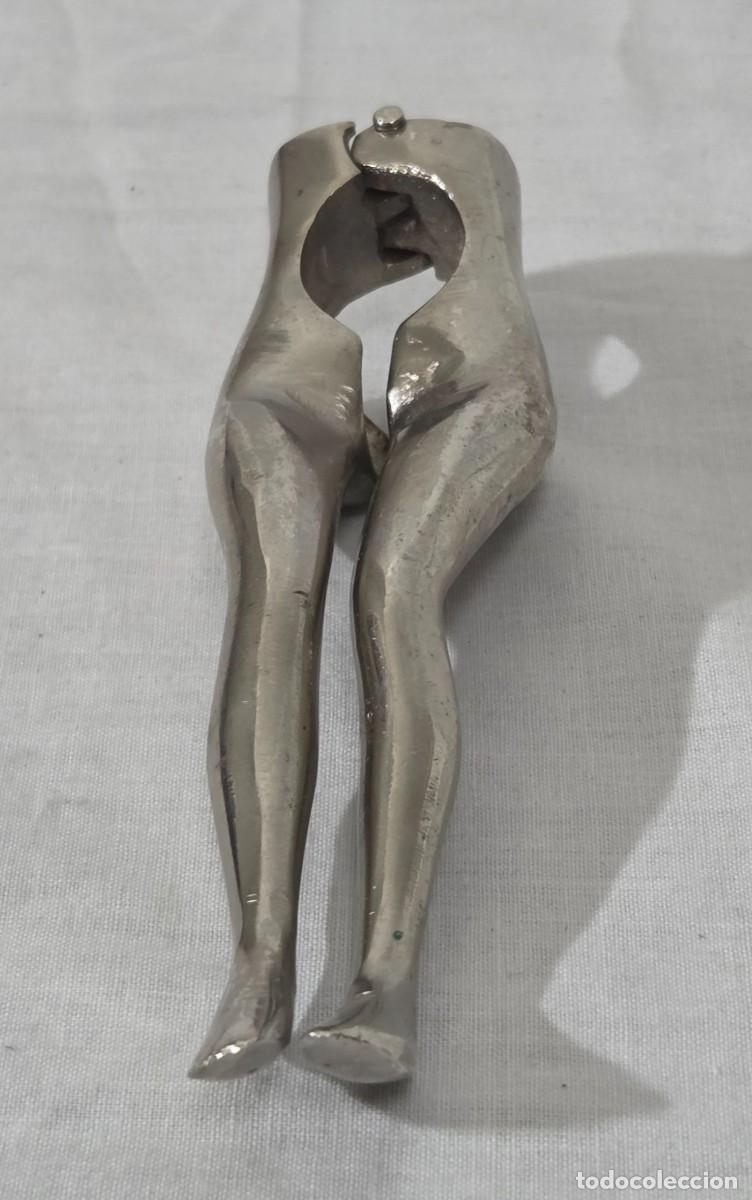 Antig&uuml;edades: Cascanueces en forma de piernas de mujer - Foto 2