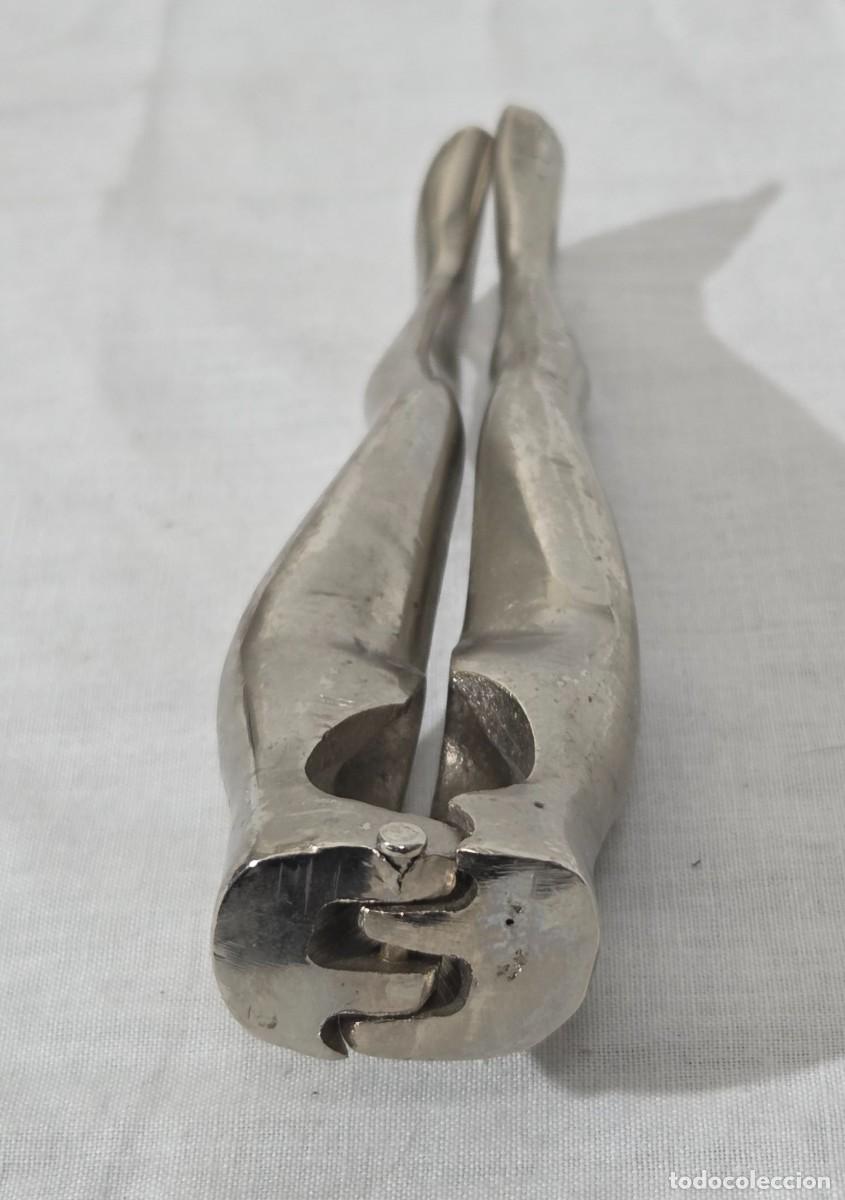 Antig&uuml;edades: Cascanueces en forma de piernas de mujer - Foto 5