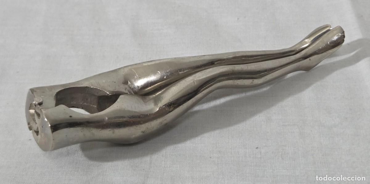 Antig&uuml;edades: Cascanueces en forma de piernas de mujer - Foto 6