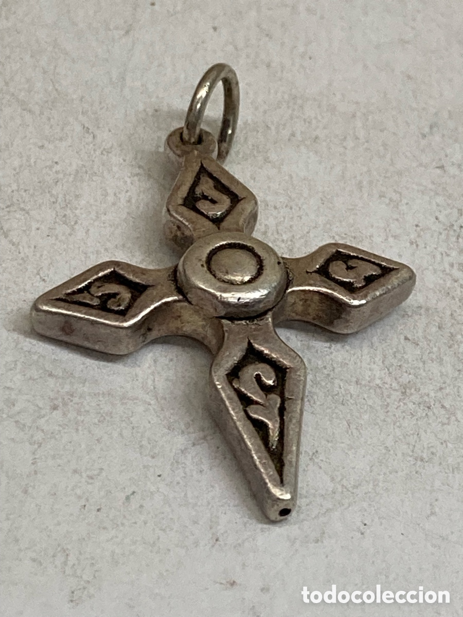 Antig&uuml;edades: Cruz de plata religiosa C415 - Foto 1