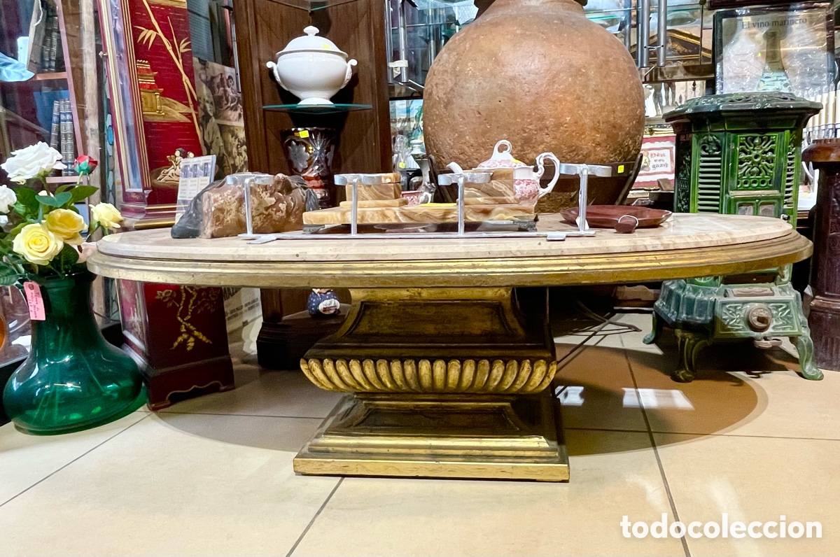 Antig&uuml;edades: Mesa central ovalada Neocl&aacute;sico, de m&aacute;rmol y madera. - Foto 3