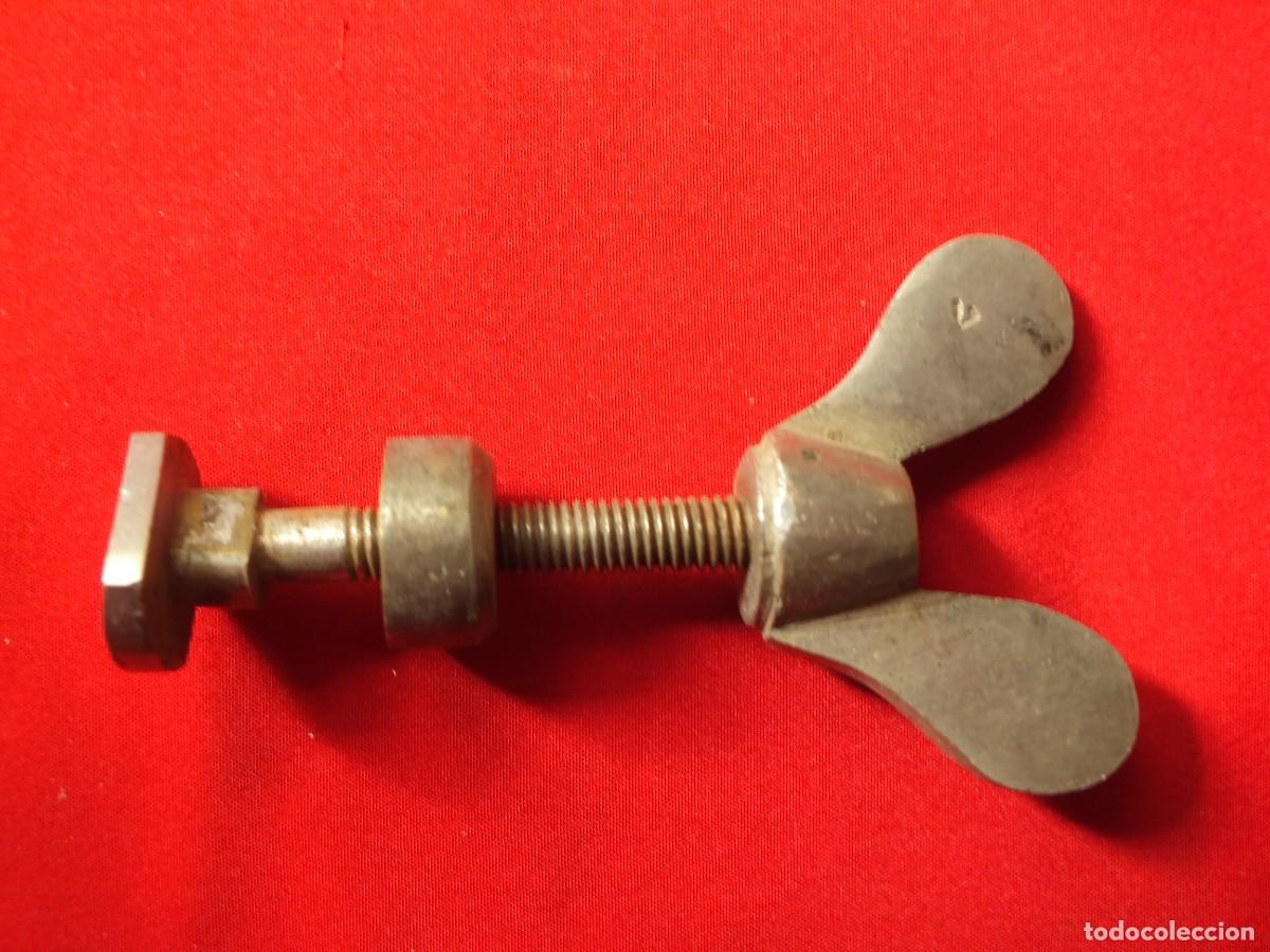 Antig&uuml;edades: PALOMILLA NUMERADA N&ordm; 7 DESCONOZCO SI ES PARA RUEDA DE BICICLETA