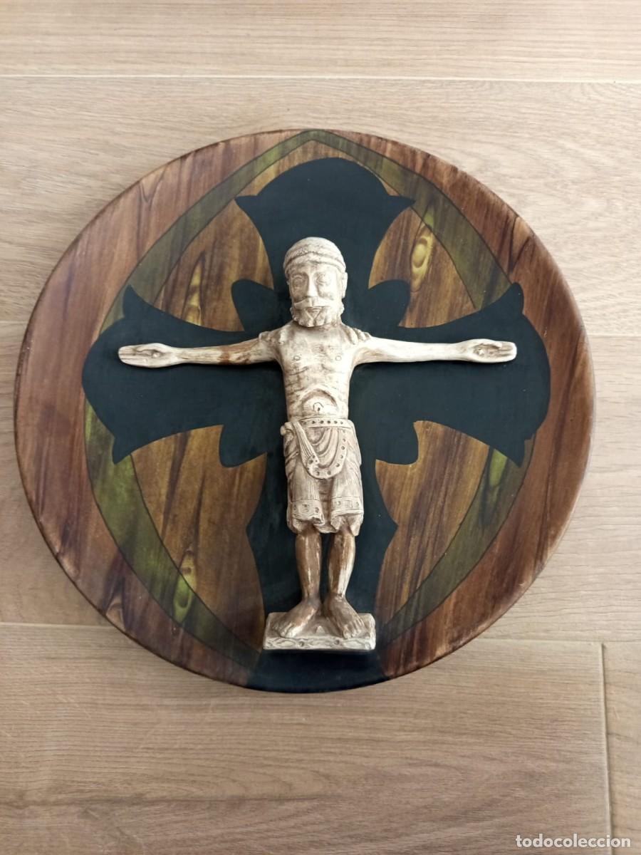 Antig&uuml;edades: Cristo en plato de cer&aacute;mica - Foto 1