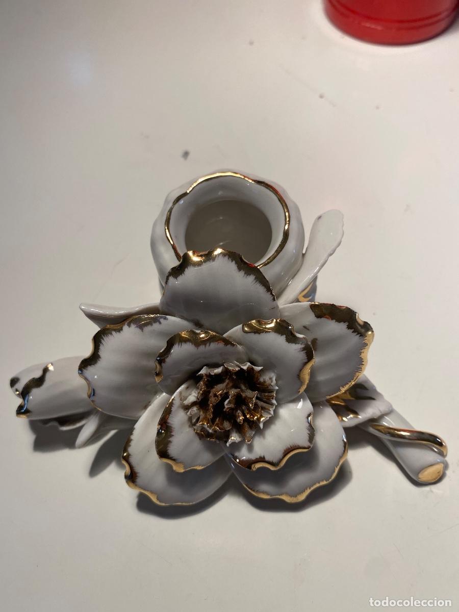 Antig&uuml;edades: Candelabro de porcelana - Foto 1
