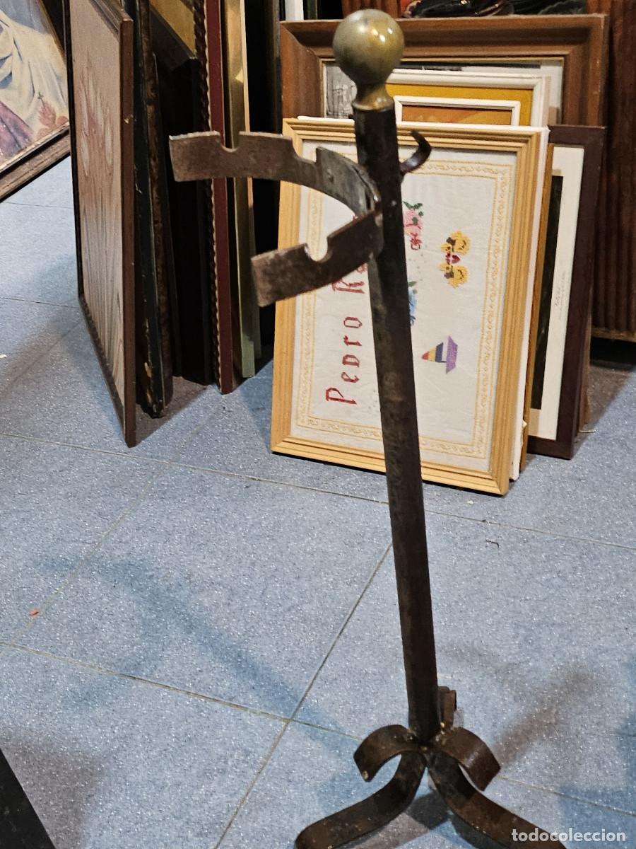 Antig&uuml;edades: colgador de asesorios de chimenea - Foto 2