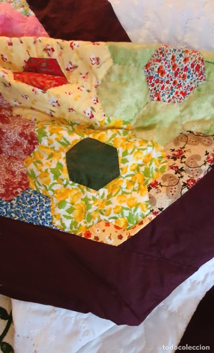 Antig&uuml;edades: Colcha patchwork handmade - Foto 9