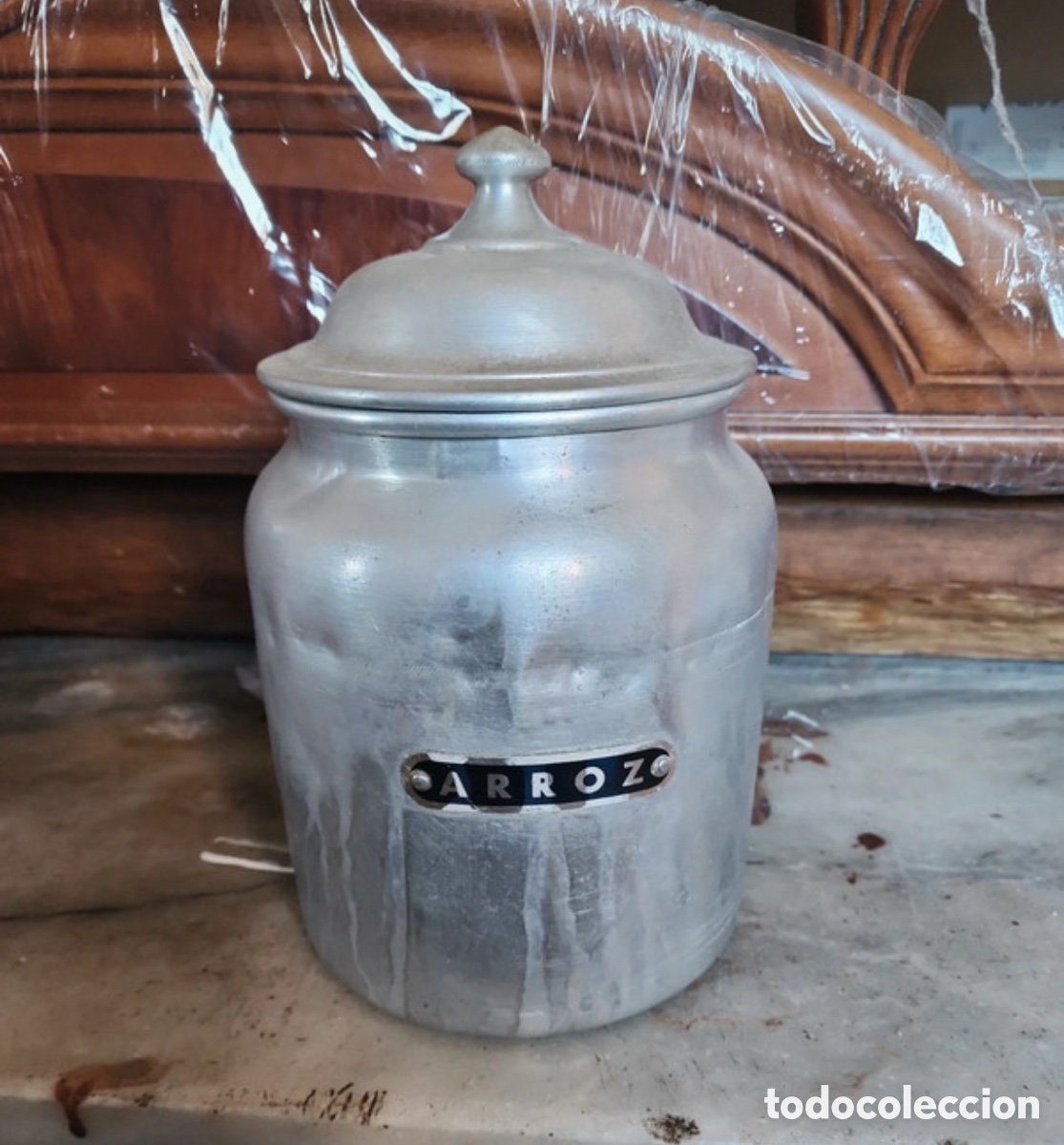 Antig&uuml;edades: Antiguo tarro de aluminio Arroz - Foto 1