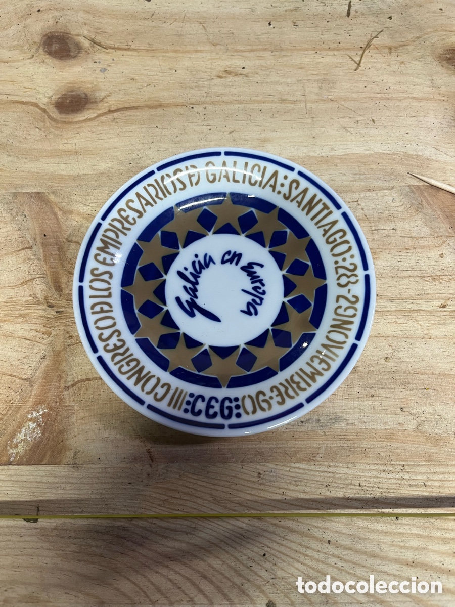 Antig&uuml;edades: Plato de porcelana de Sargadelos - Foto 1