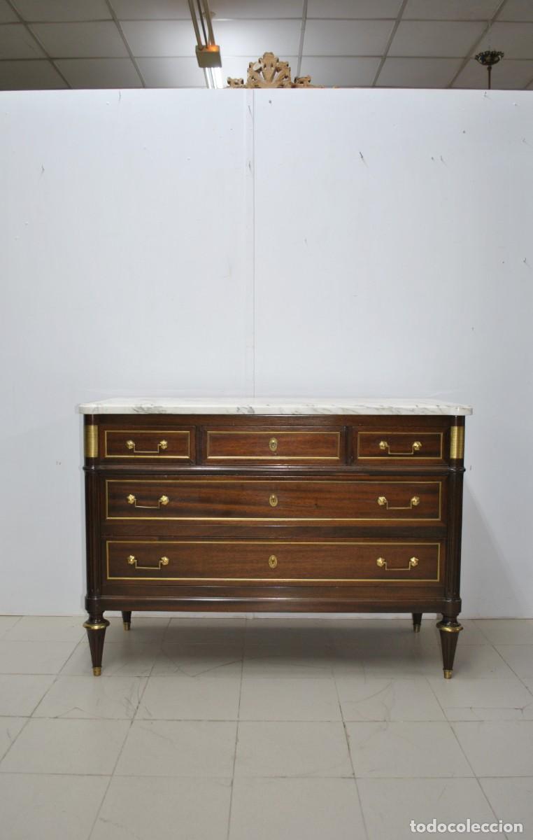 Antig&uuml;edades: C&Oacute;MODA MADERA Y BRONCE ESTILO LUIS XVI - Foto 1