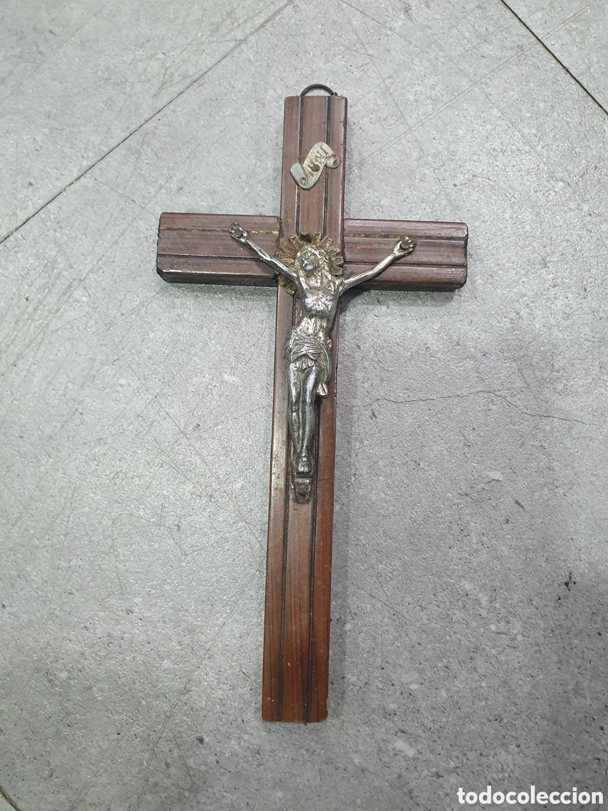 Antig&uuml;edades: Antiguo crucifijo en madera. (L130) - Foto 1
