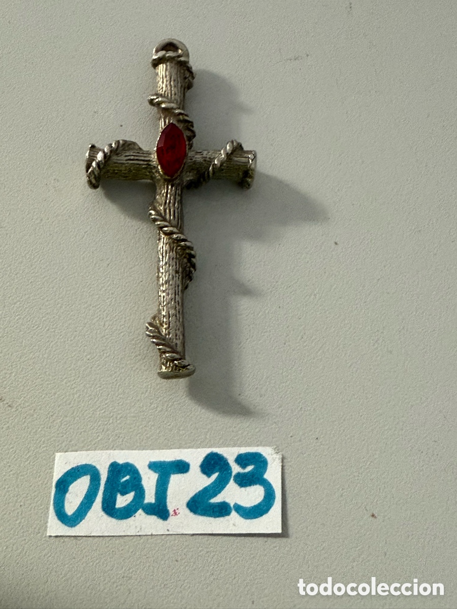 Antig&uuml;edades: Cruz de metal con gema - Foto 1