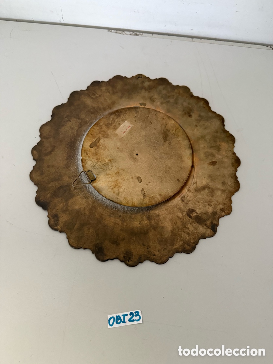 Antig&uuml;edades: Plato de lat&oacute;n de la india - Foto 2