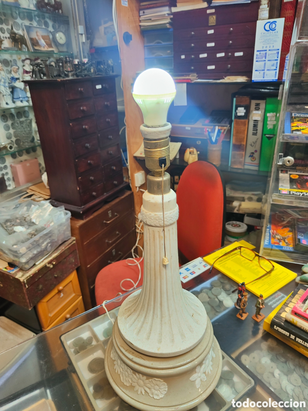 Antig&uuml;edades: Lampara lladro a&ntilde;os 70 - Foto 1