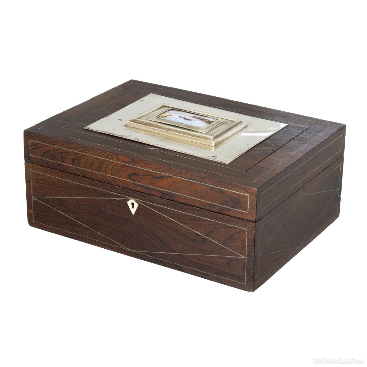 Antig&uuml;edades: CAJA DE VIAJE - MADERA Y PLATA - Foto 1