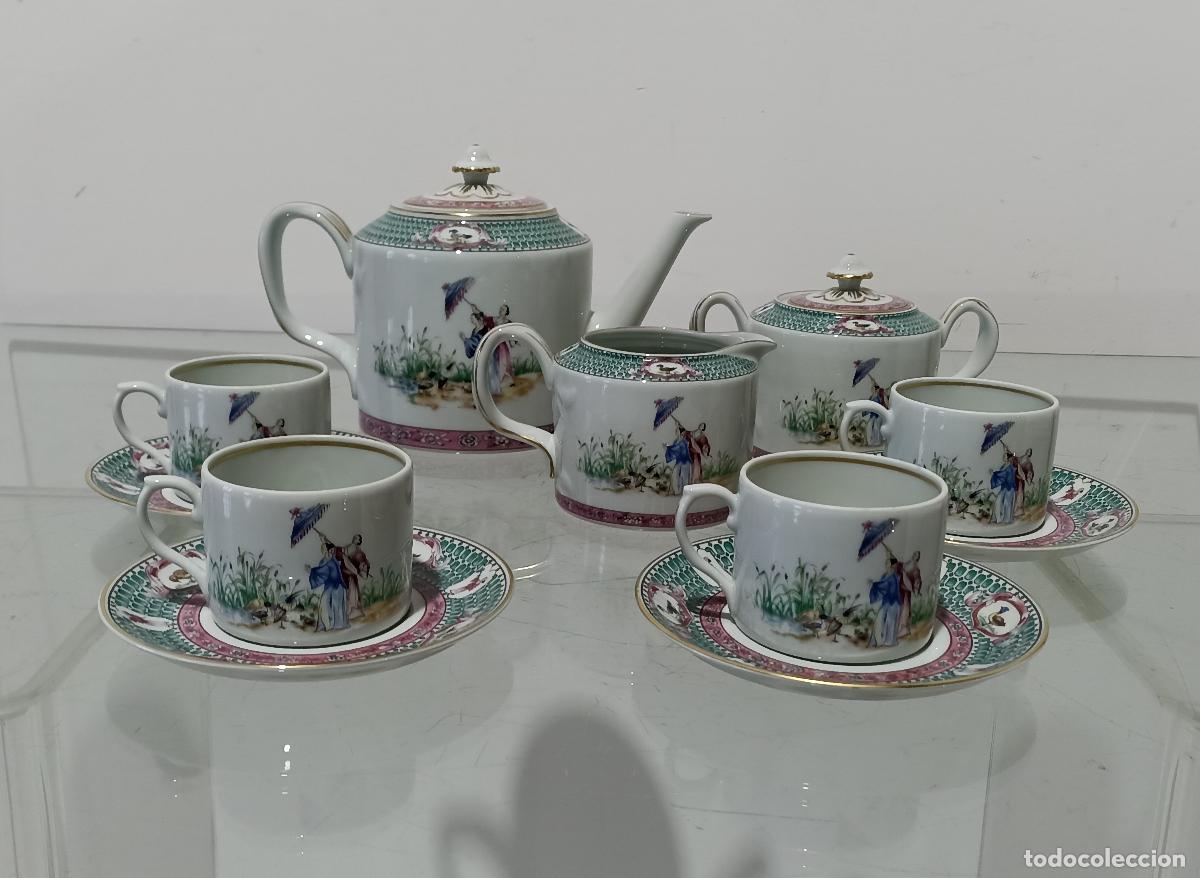 Antig&uuml;edades: SE&Ntilde;ORA DEL SERVICIO DE T&Eacute; CON SOMBRILLA - Foto 1