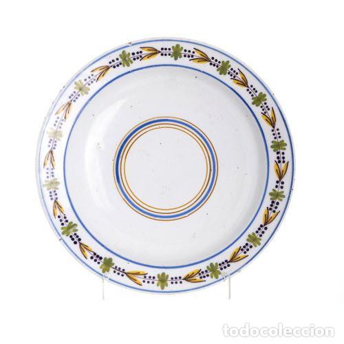 Antig&uuml;edades: PLATO DE LOZA - Foto 1