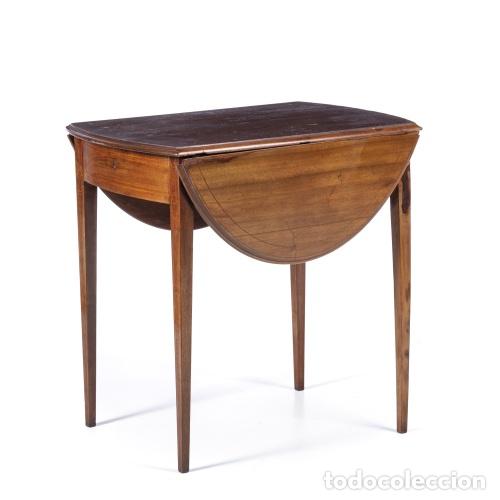 Antig&uuml;edades: MESA PLEGABLE CON CAJ&Oacute;N - Foto 1