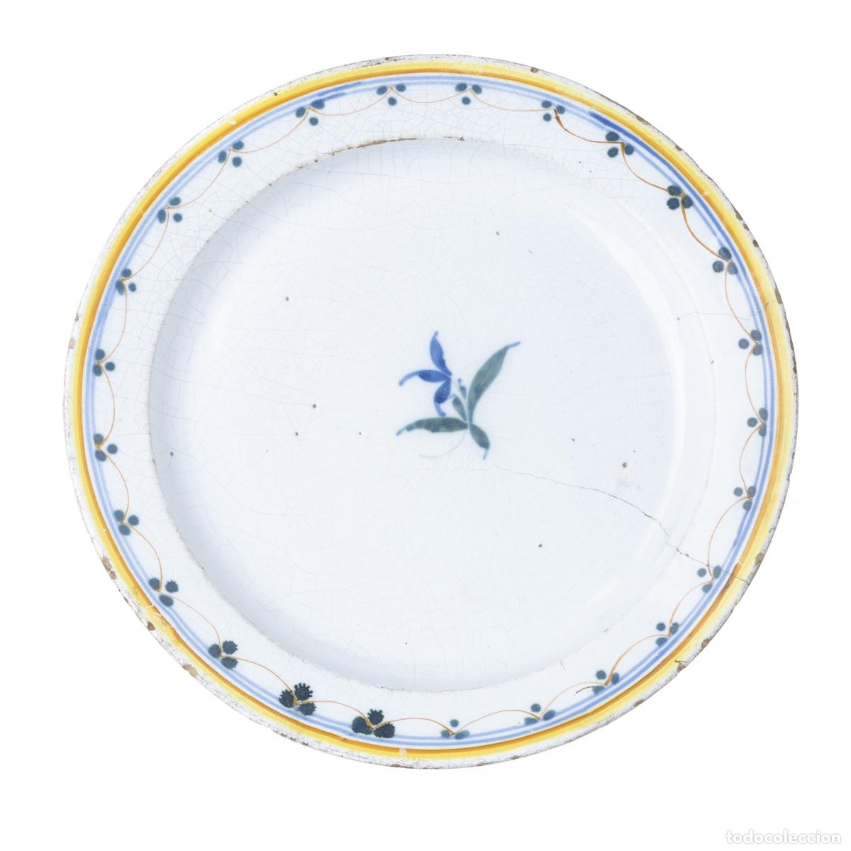 Antig&uuml;edades: PLATO DE LOZA - Foto 1