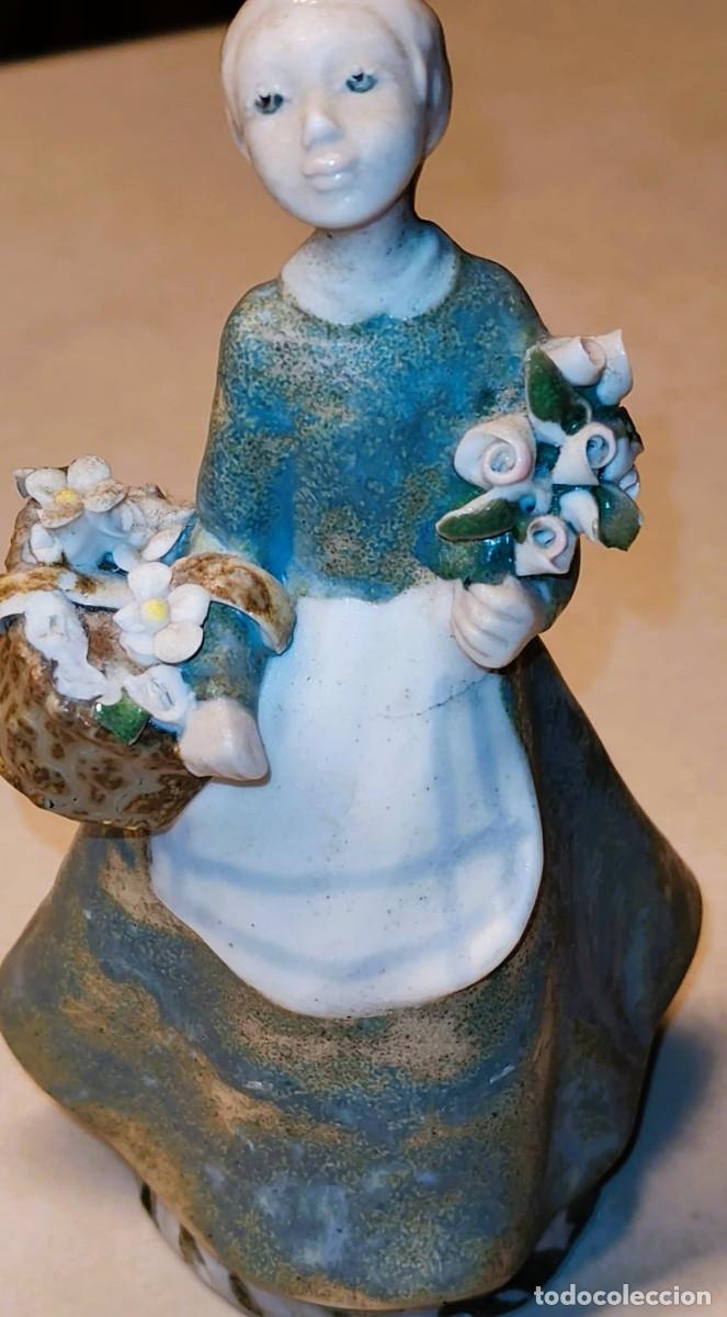 Antig&uuml;edades: Ni&ntilde;a con flores Ram&oacute;n Ingl&eacute;s - Foto 2