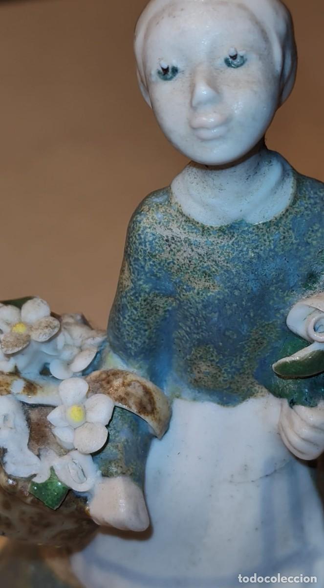 Antig&uuml;edades: Ni&ntilde;a con flores Ram&oacute;n Ingl&eacute;s - Foto 3