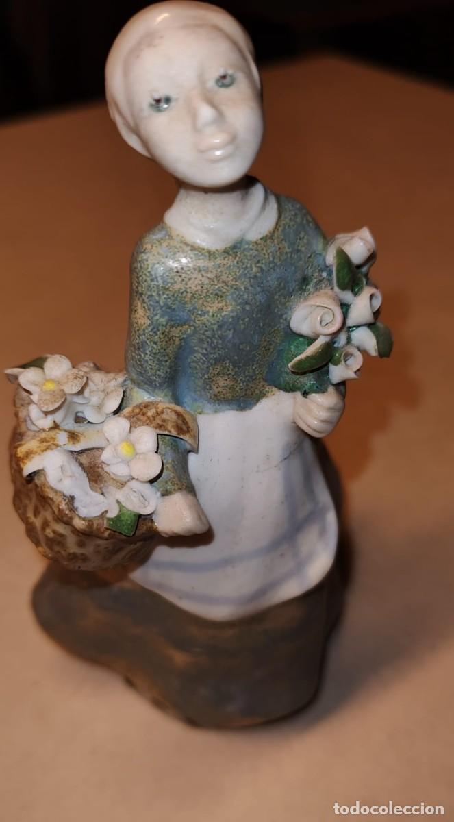 Antig&uuml;edades: Ni&ntilde;a con flores Ram&oacute;n Ingl&eacute;s - Foto 5