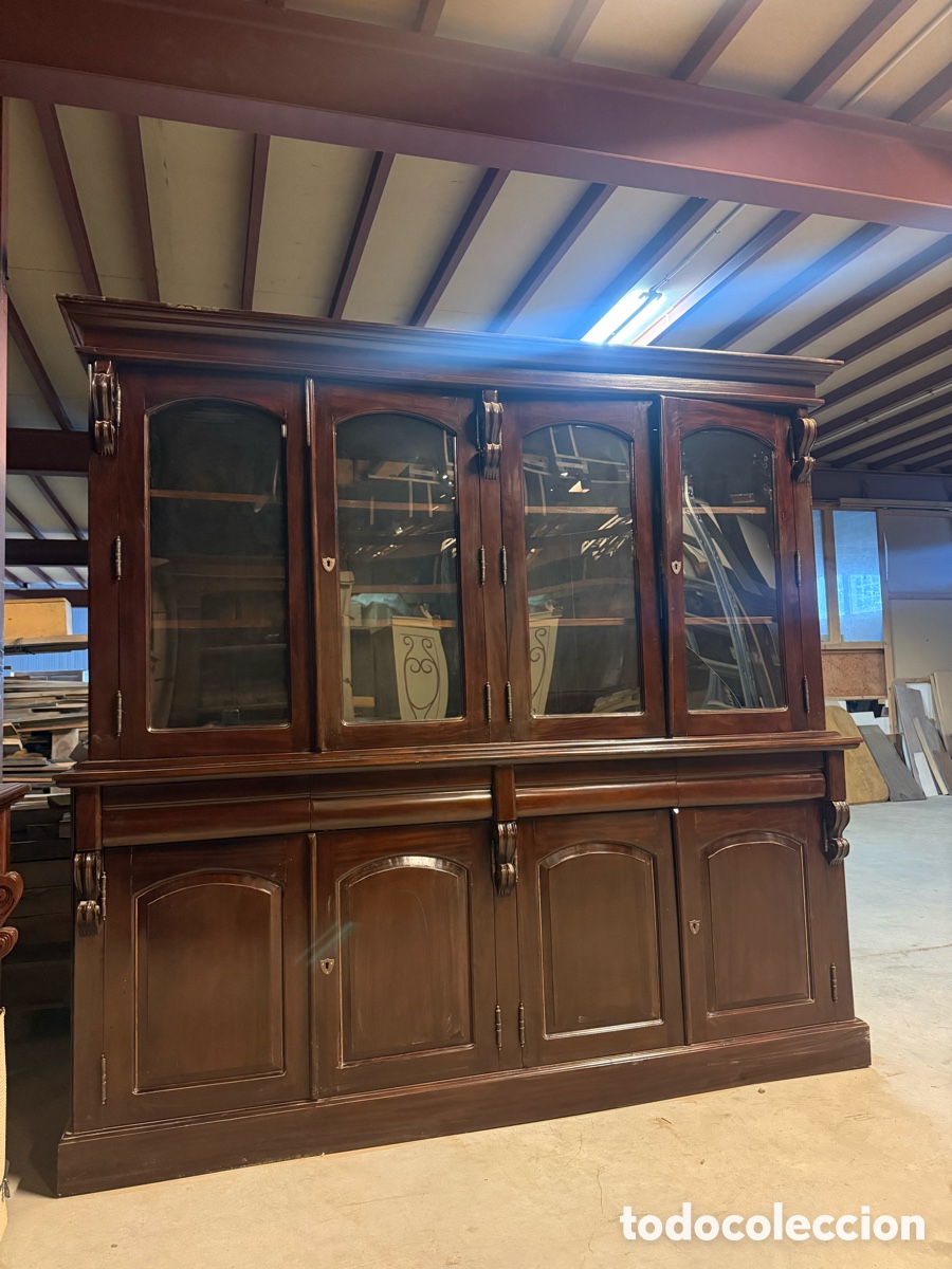 Antig&uuml;edades: Aparador Buffet de caoba - Foto 1