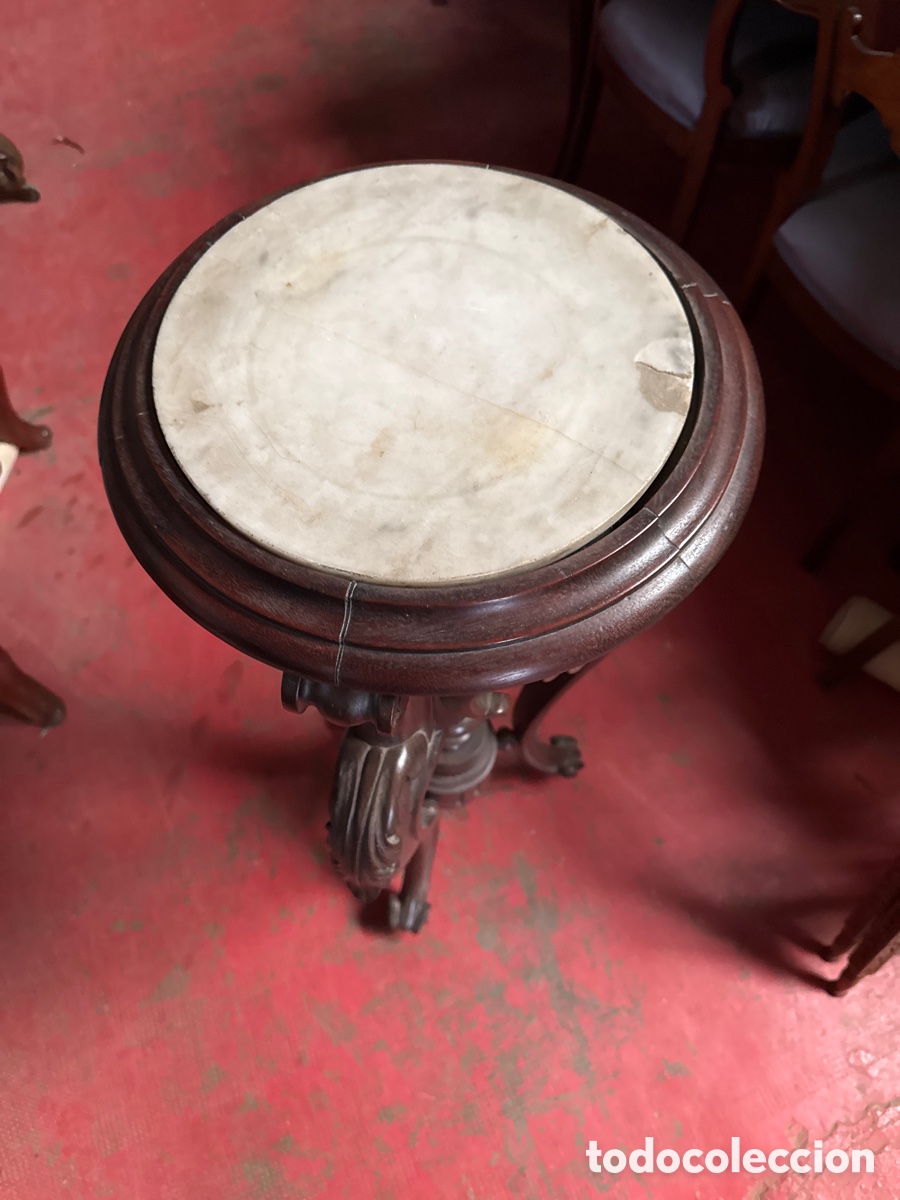 Antig&uuml;edades: Bonito macetero o peana en madera - Foto 5