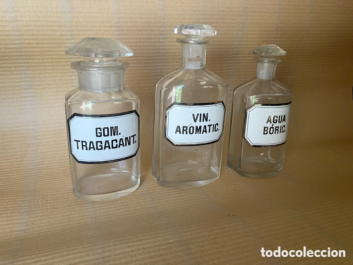 Antig&uuml;edades: TRES BOTELLAS DE BOTICA CRISTAL - Foto 1