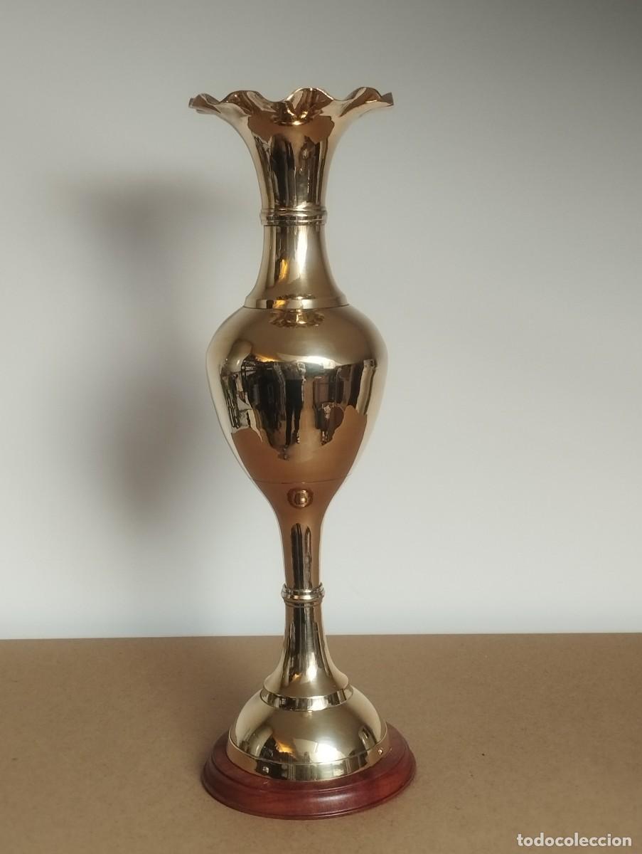 Antig&uuml;edades: Jarr&oacute;n con Peana de Madera // jrsanchezantiques - Foto 1