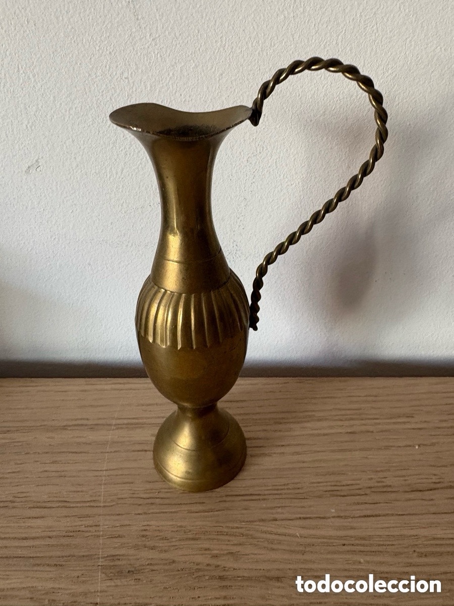 Antig&uuml;edades: Antigua jarra de bronce (A16) - Foto 1