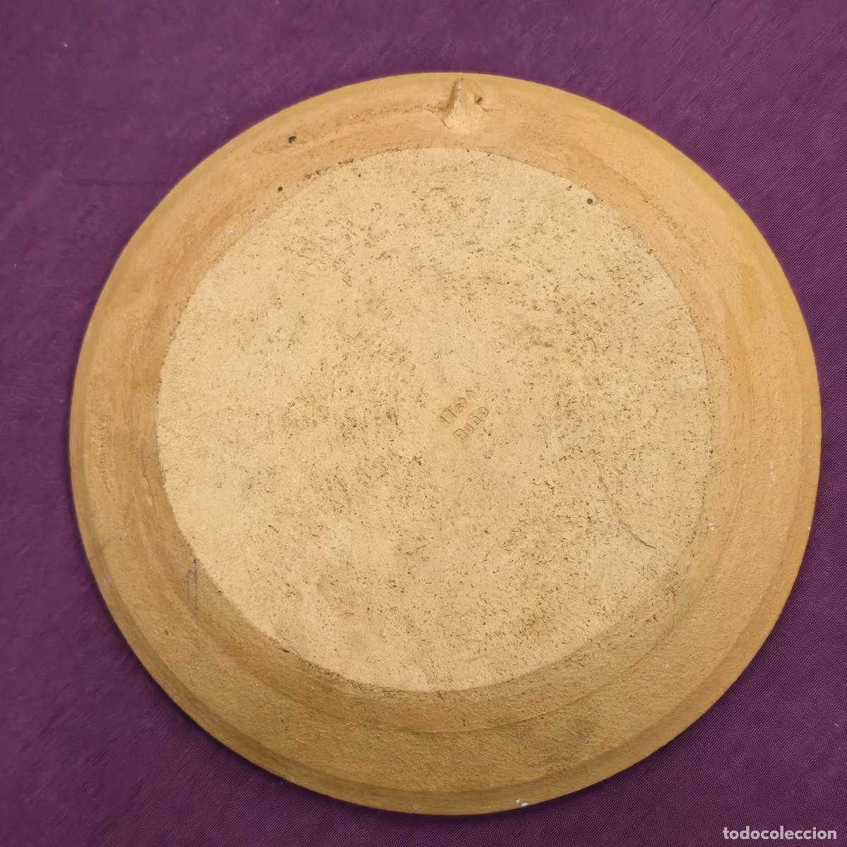 Antig&uuml;edades: PLATO DECORATIVO DE BARRO. - Foto 3