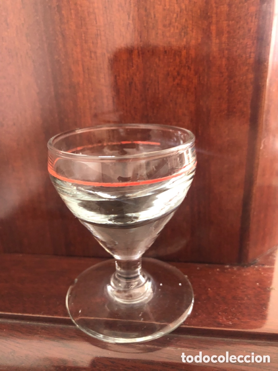Antig&uuml;edades: Lote de copas y vasos. Varios modelos - Foto 5