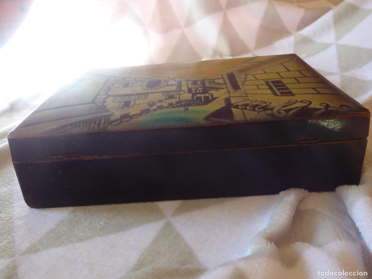 Antig&uuml;edades: Caja de madera decorada.A&ntilde;os 40. - Foto 6
