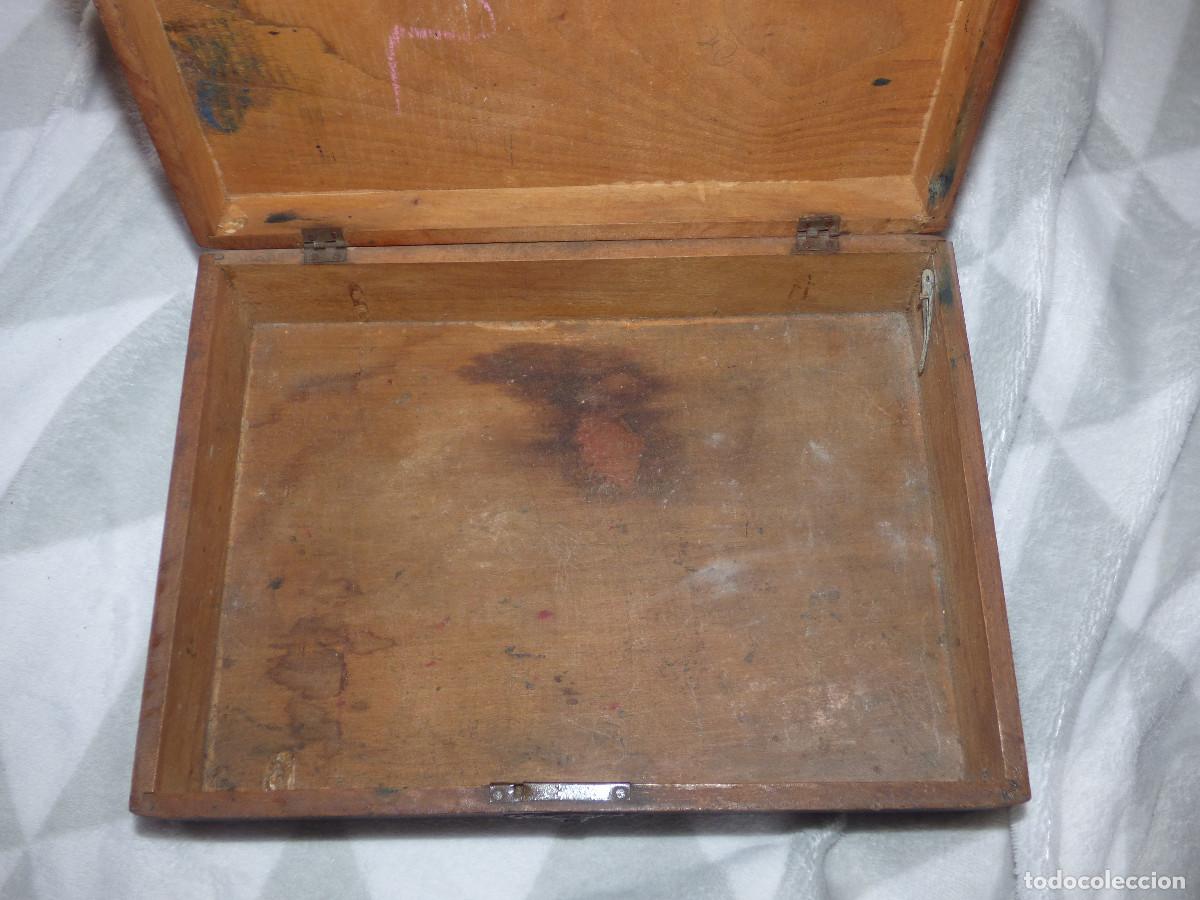 Antig&uuml;edades: Caja de madera decorada.A&ntilde;os 40. - Foto 8