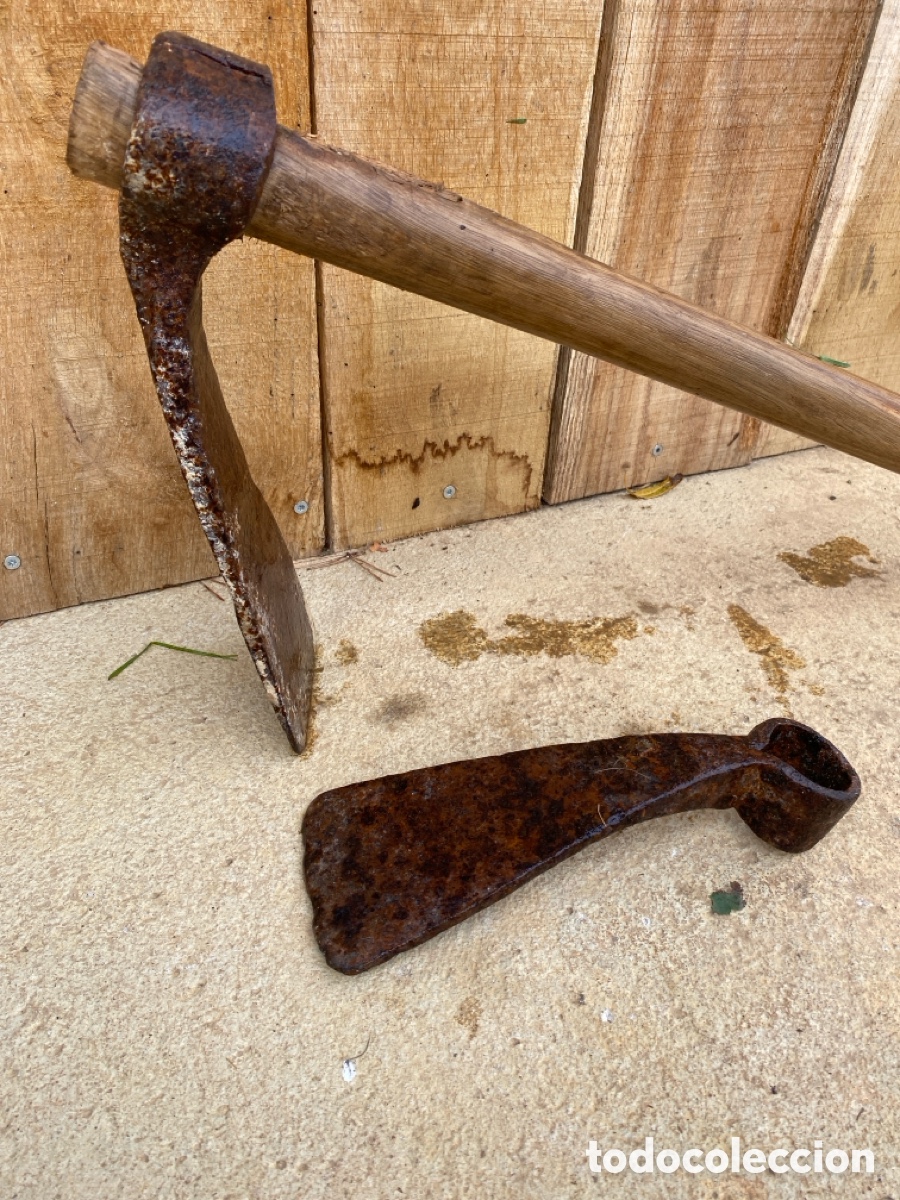 Antig&uuml;edades: Lote 2 azadones antiguos - Foto 6