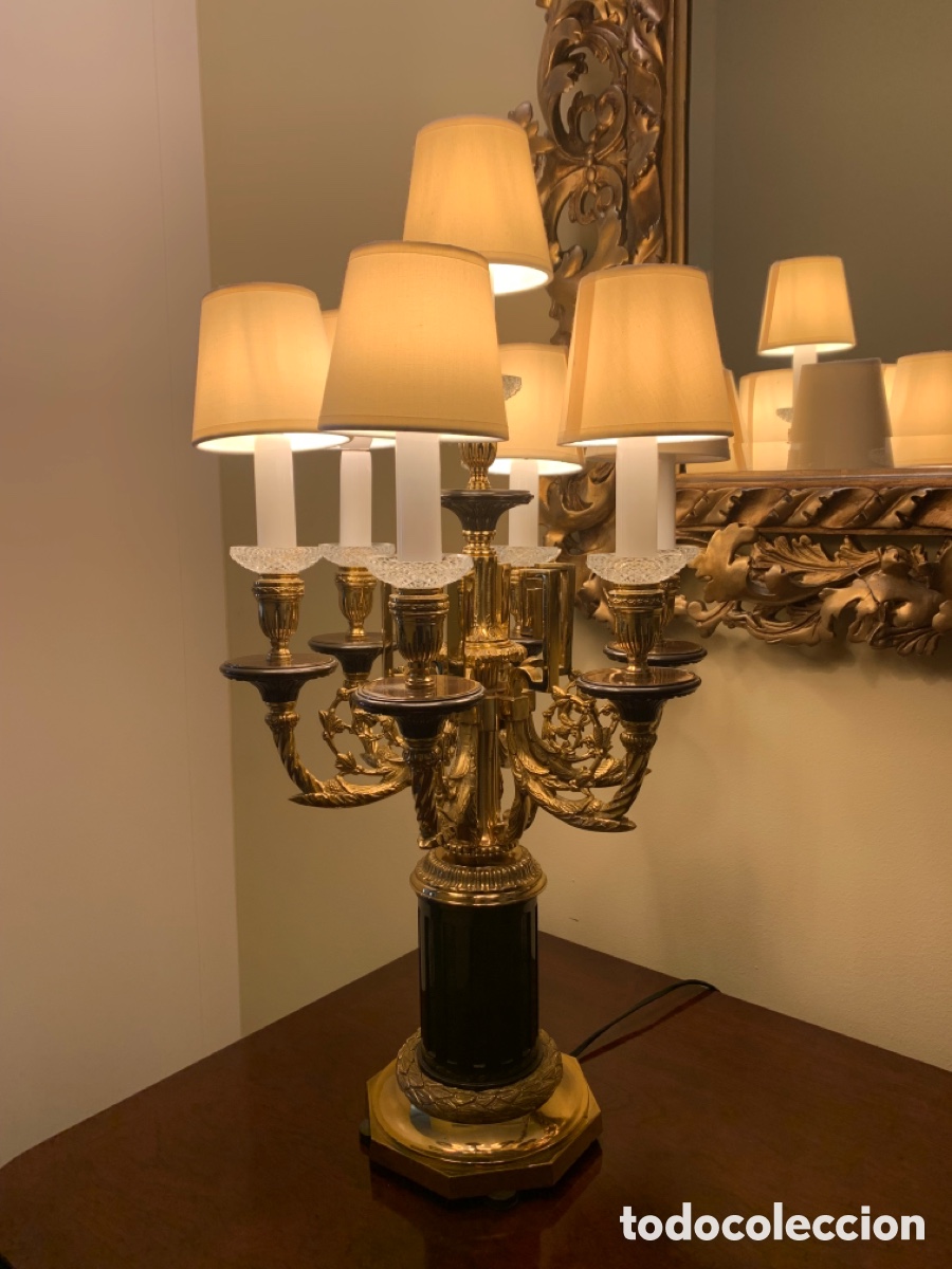 Antig&uuml;edades: Lampara de mesa de bronce - Foto 1