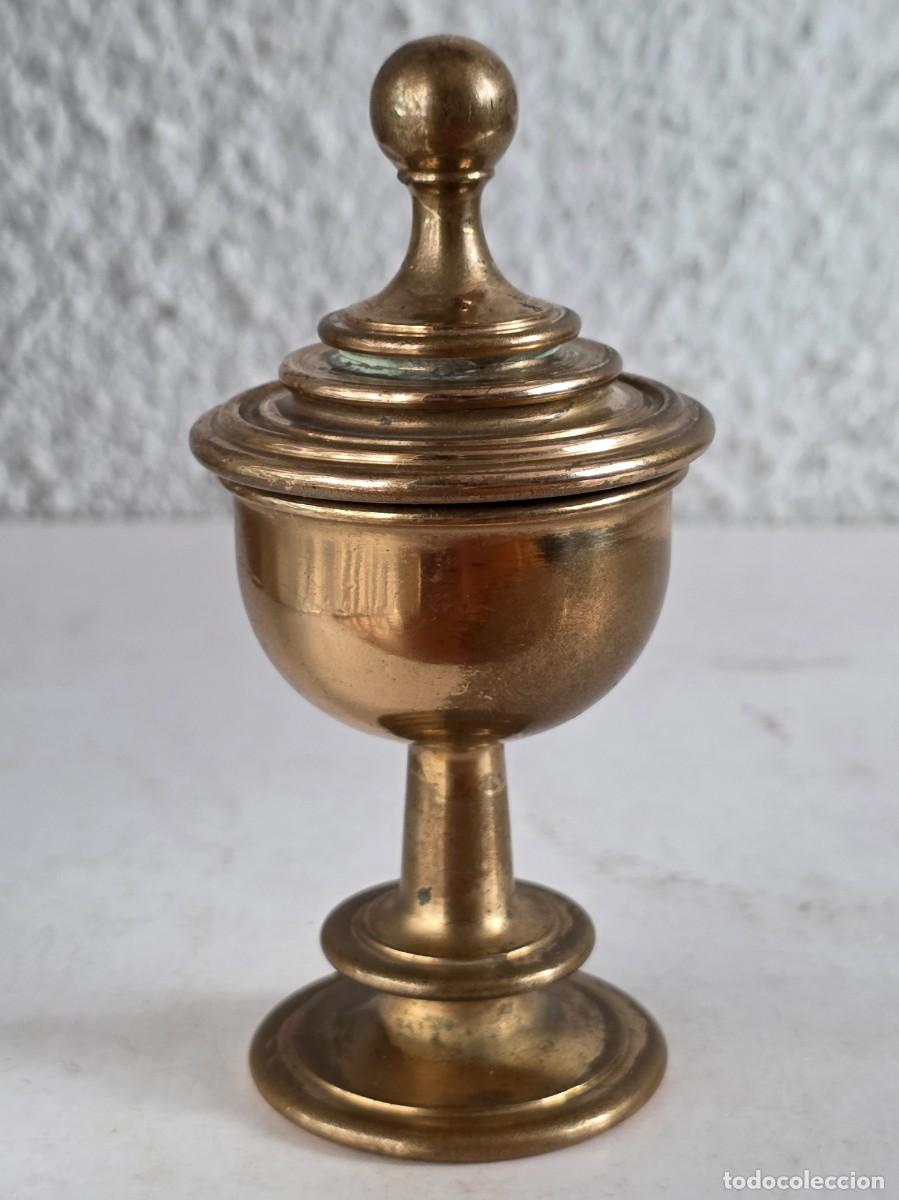 Antig&uuml;edades: Antiguo Peque&ntilde;o C&aacute;liz de Bronce - Foto 8