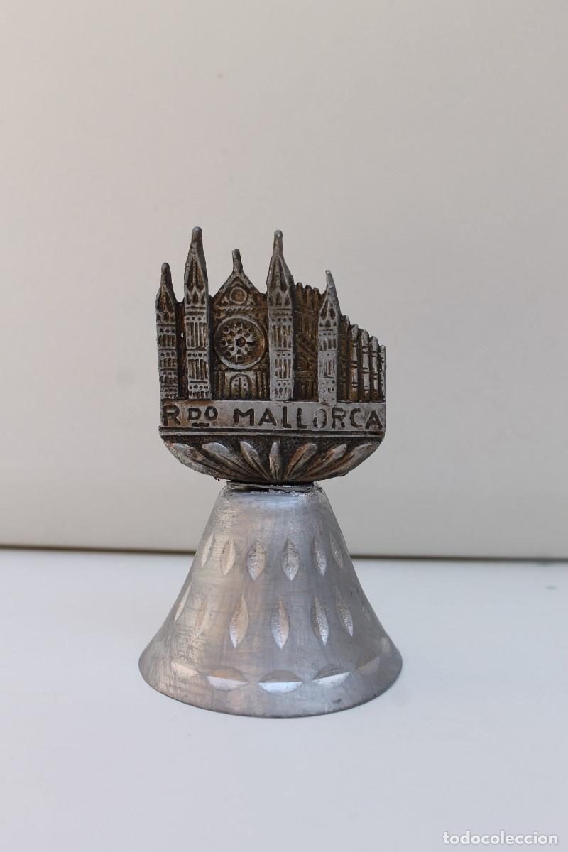 Antig&uuml;edades: CAMPANILLA RECUERDO DE MALLORCA - Foto 1