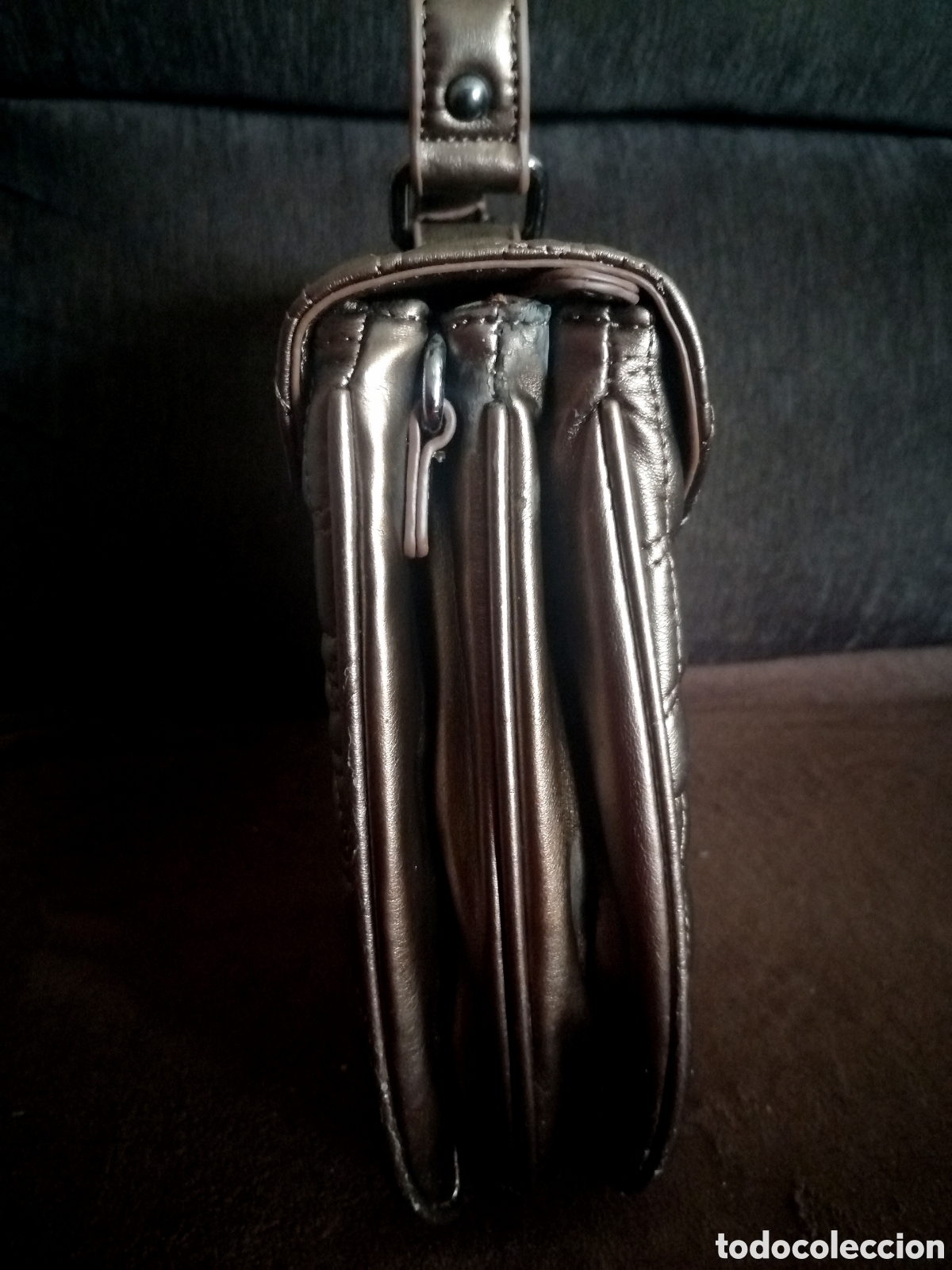 Antig&uuml;edades: Bolso Valentino Bronce nuevo - Foto 9