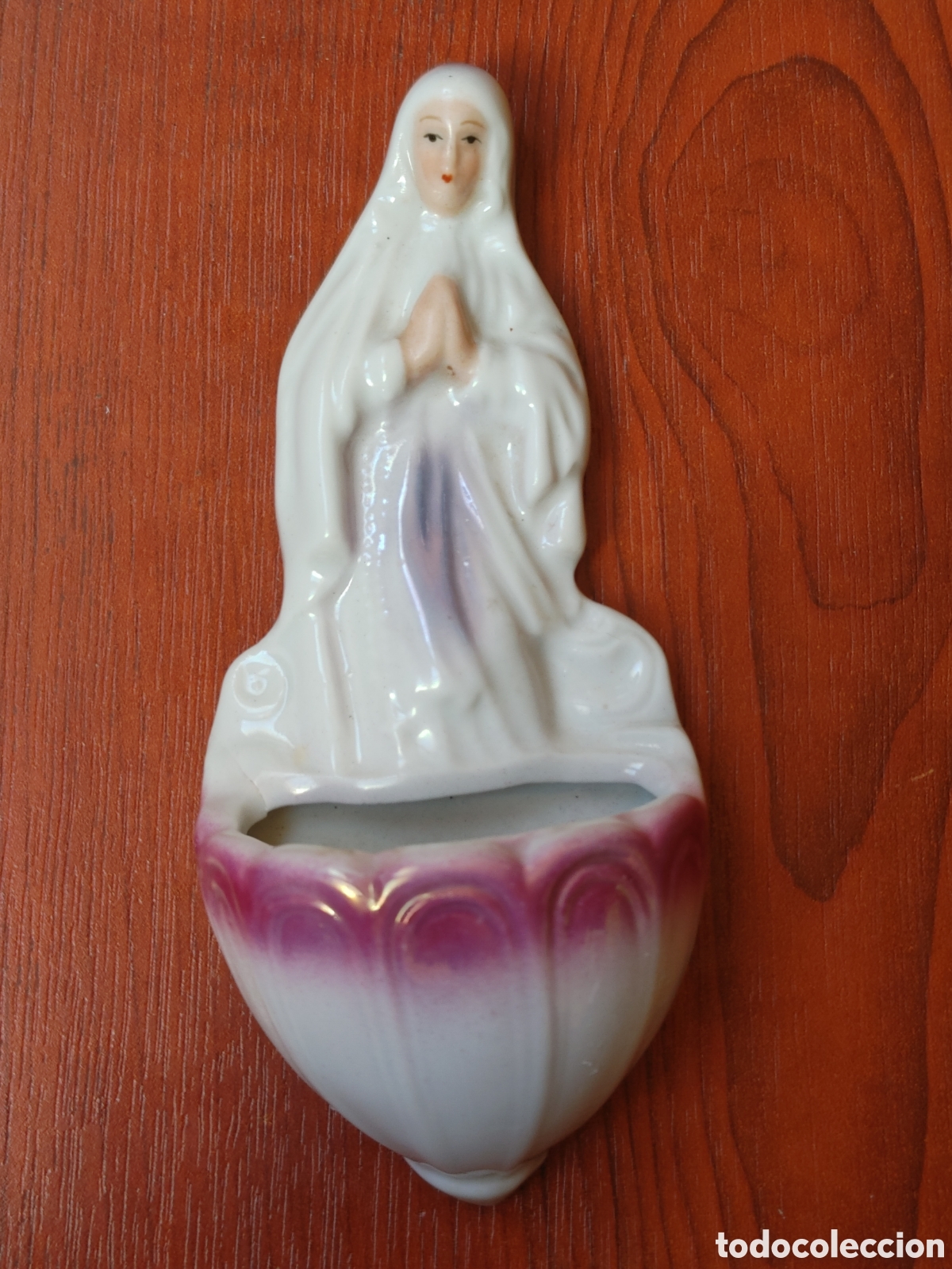 Antig&uuml;edades: Antigua benditera en porcelana. - Foto 2
