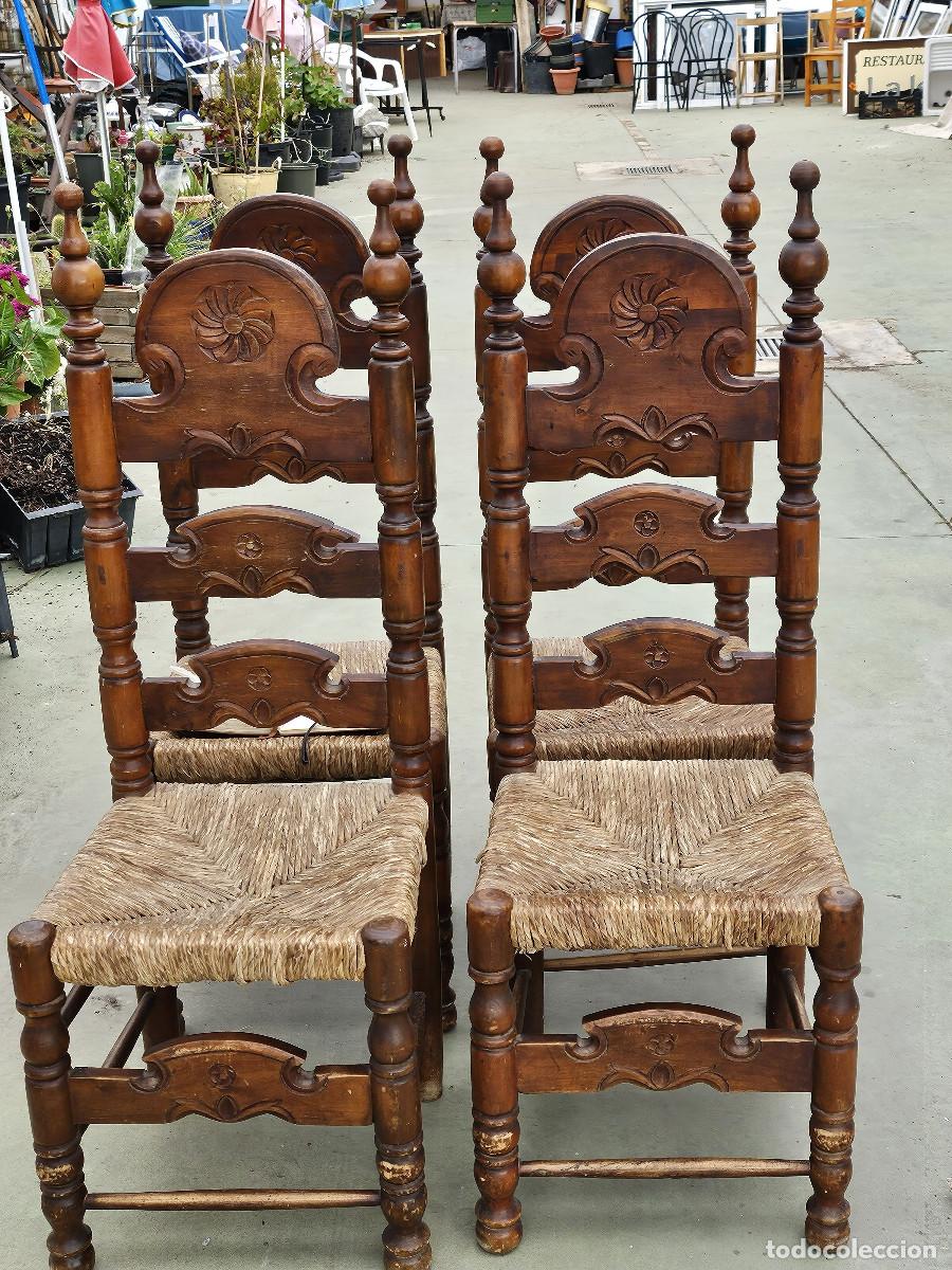 Antig&uuml;edades: 4 sillas de madera rustica - Foto 1